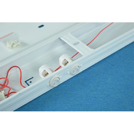 T8 double tube bracket with hood
